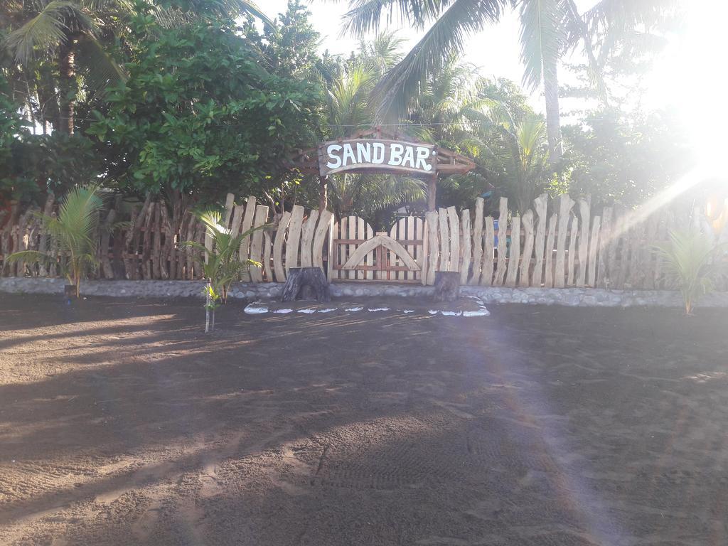 Sand Bar Beach Resort Nasugbu Extérieur photo