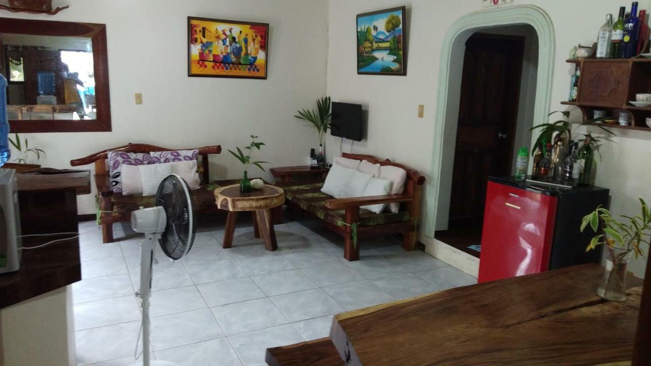 Sand Bar Beach Resort Nasugbu Extérieur photo
